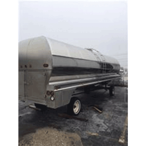 1976 Walker 6000 Gallon Truck Mount
