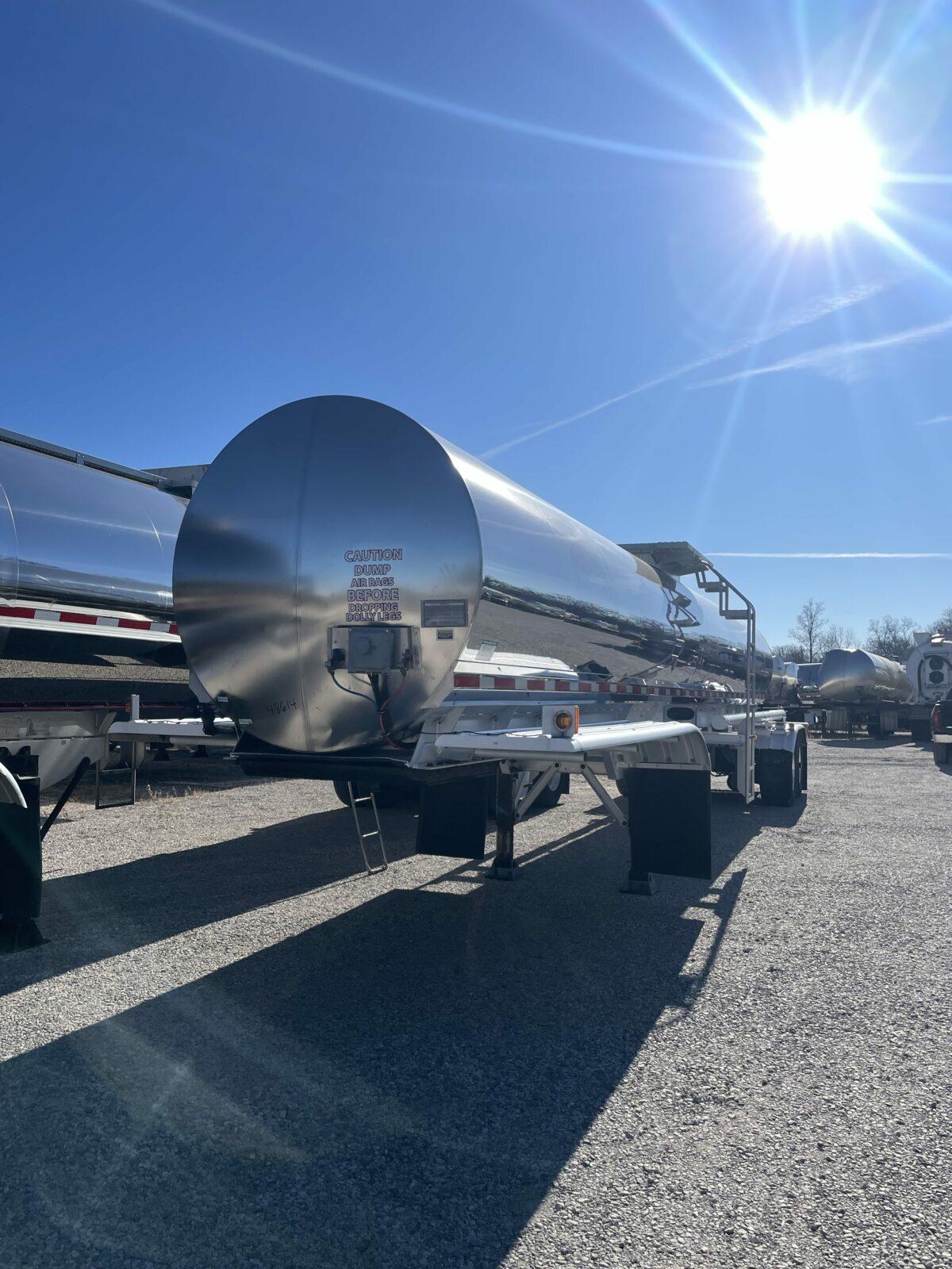 2017 Walker 5000 gallon food grade