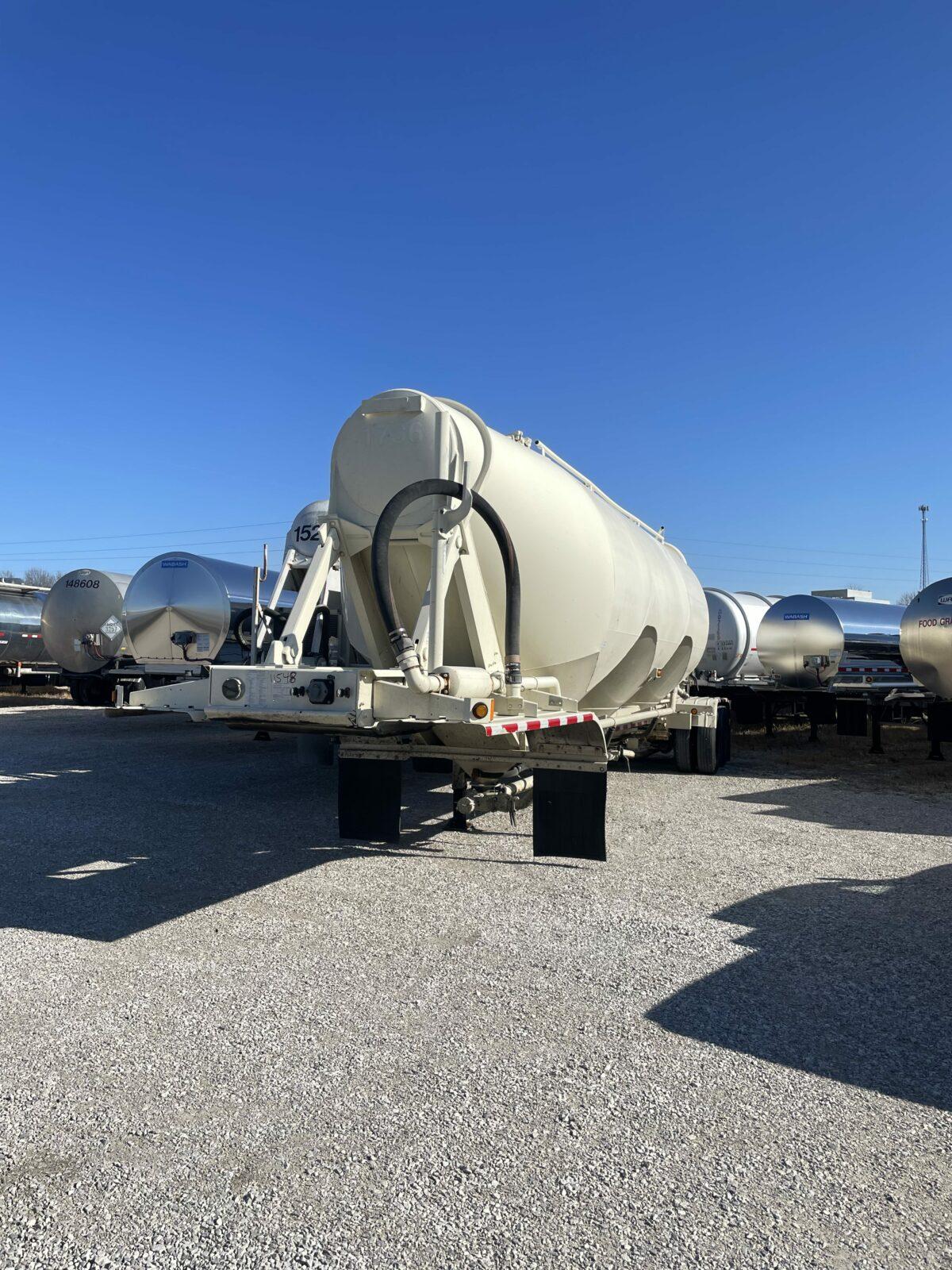 2007 Heil 1240 cube dry bulk