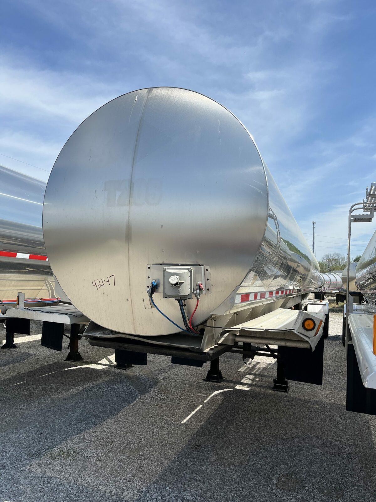 2011 WALKER 6200 GALLON 3A SANITARY TRANSPORT
