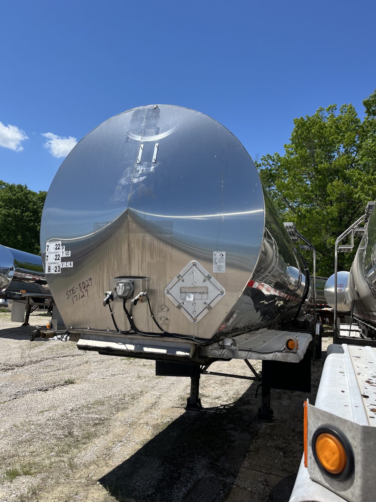 1998 STE 7500 GALLON DOT407