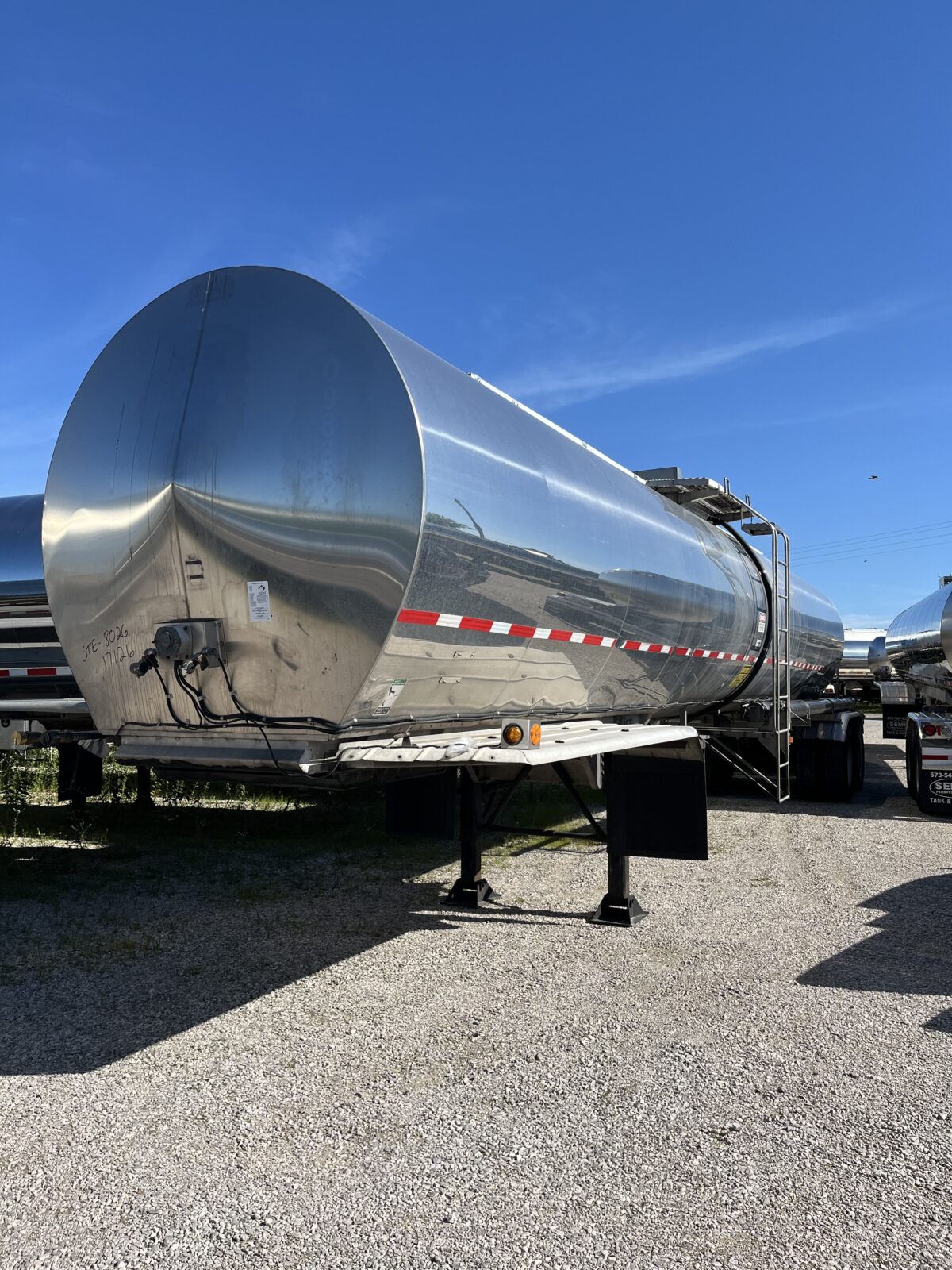 1998 STE 7500 GALLON DOT407
