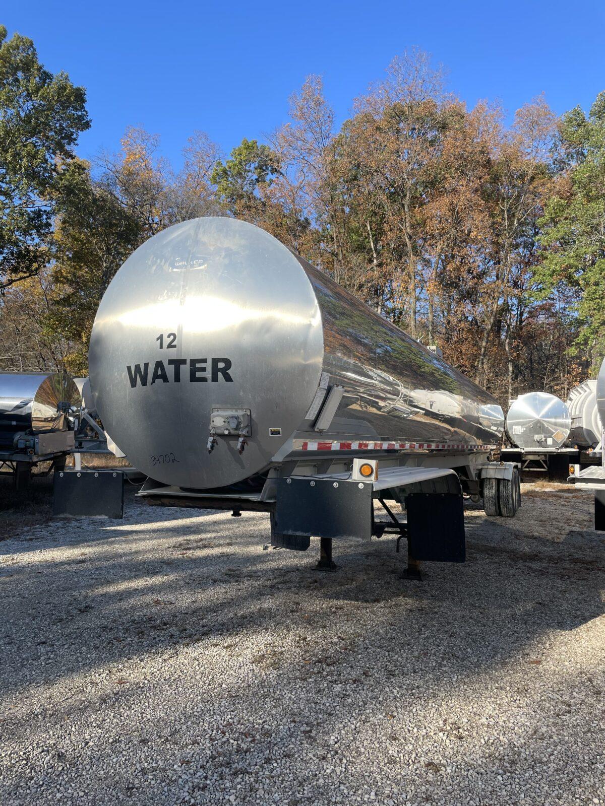 2002 WALKER 7000 GALLON 3A SANITARY