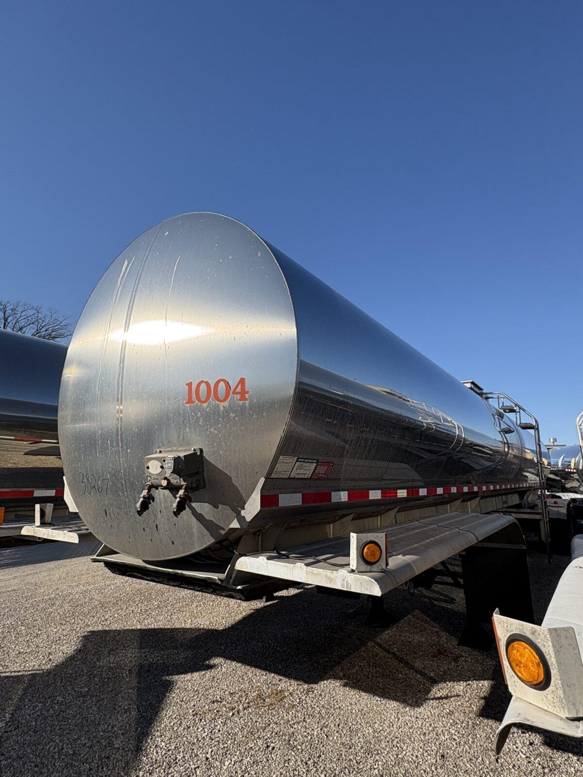 2007 WALKER 6250 GALLON 3A SANITARY