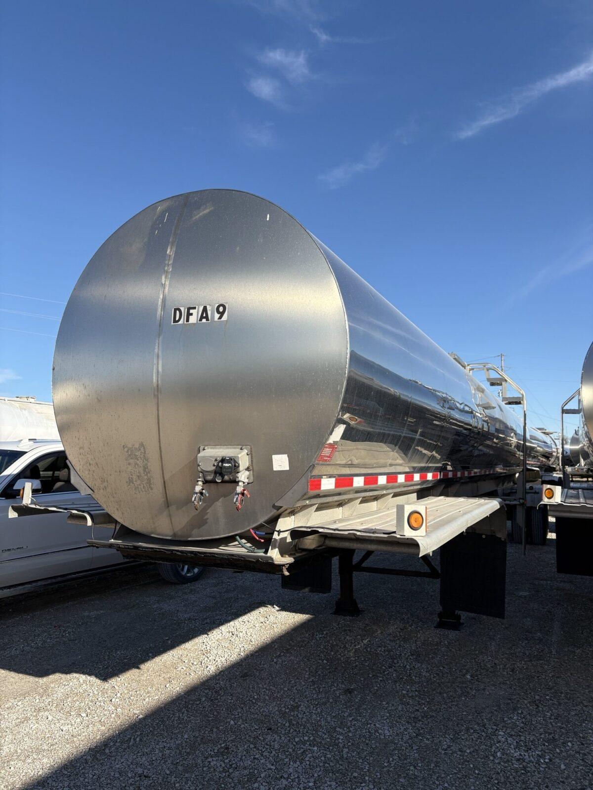 2008 WALKER 6250 GALLON 3A SANITARY