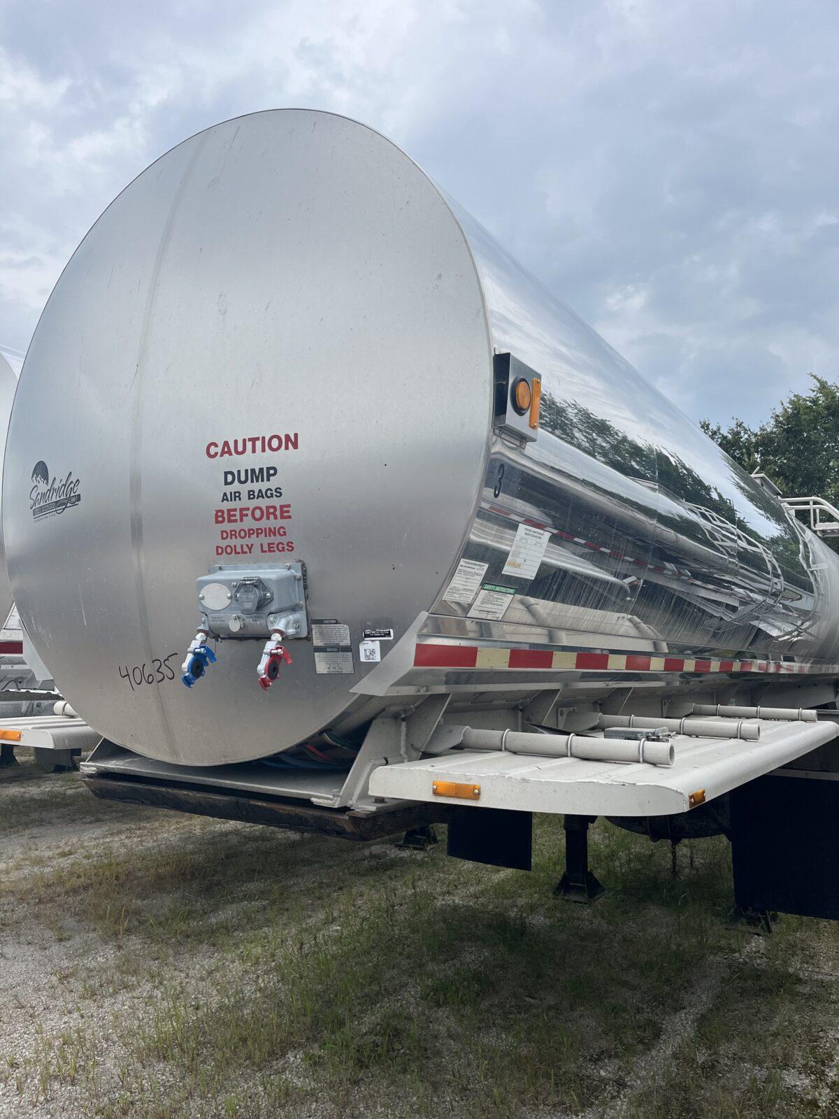 2009 WALKER 6250 GALLON 3A SANITARY