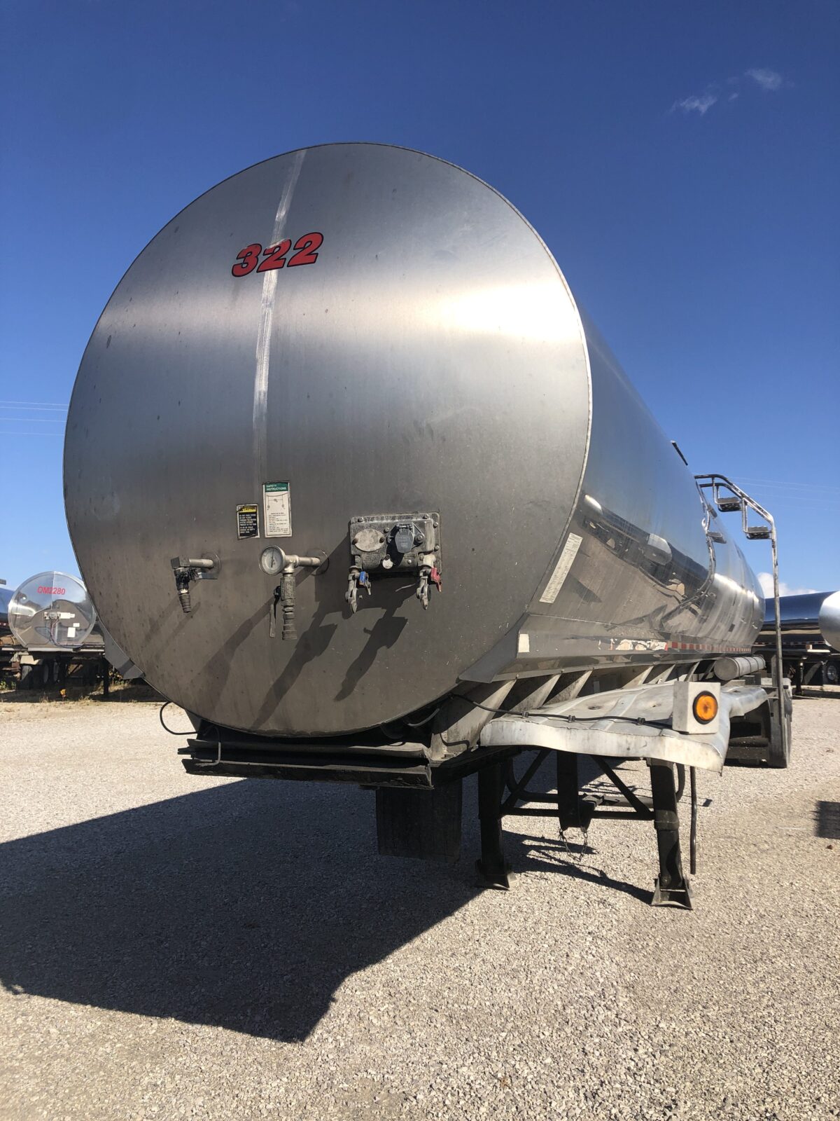 1987 WALKER 7000 GALLON FOOD GRADE – NON CODE