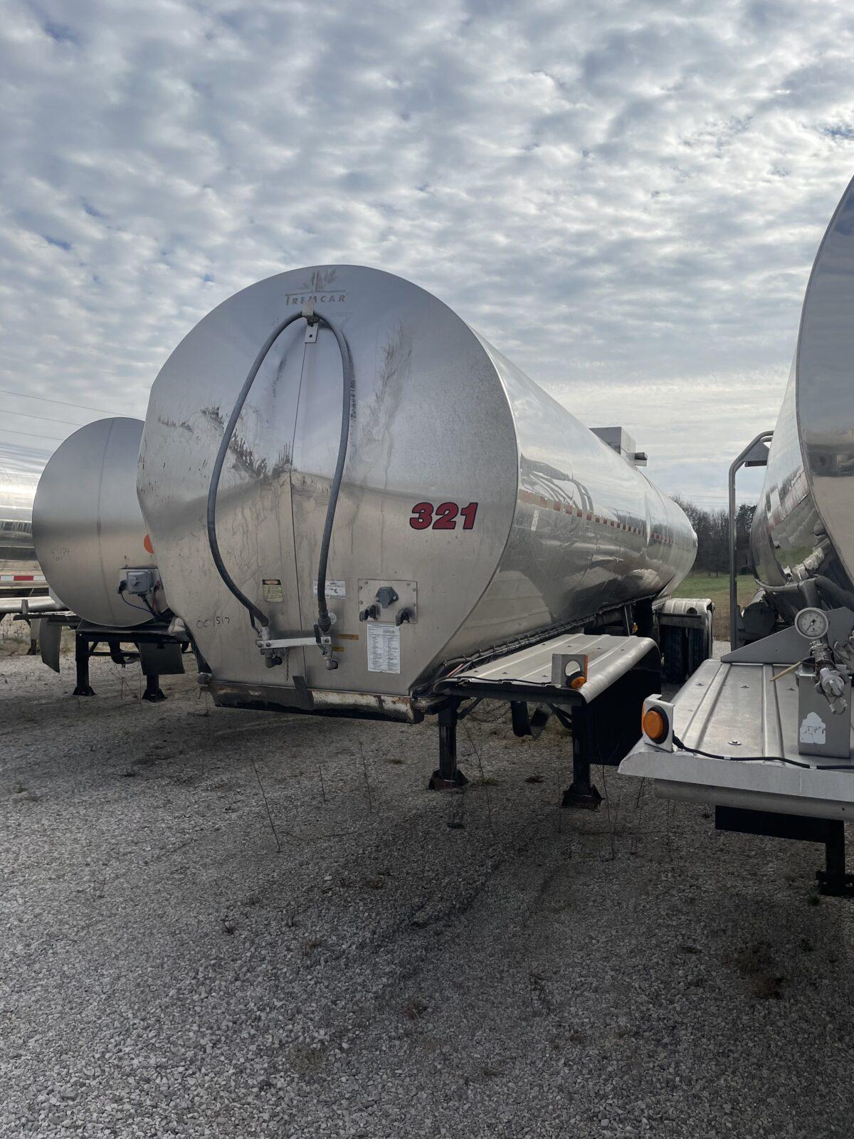 1998 TREMCAR 7000 GALLON FOOD GRADE – NON CODE
