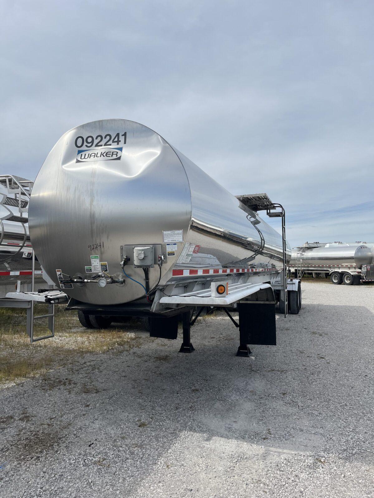 2020 WALKER 6800 GALLON FOOD GRADE – NON CODE