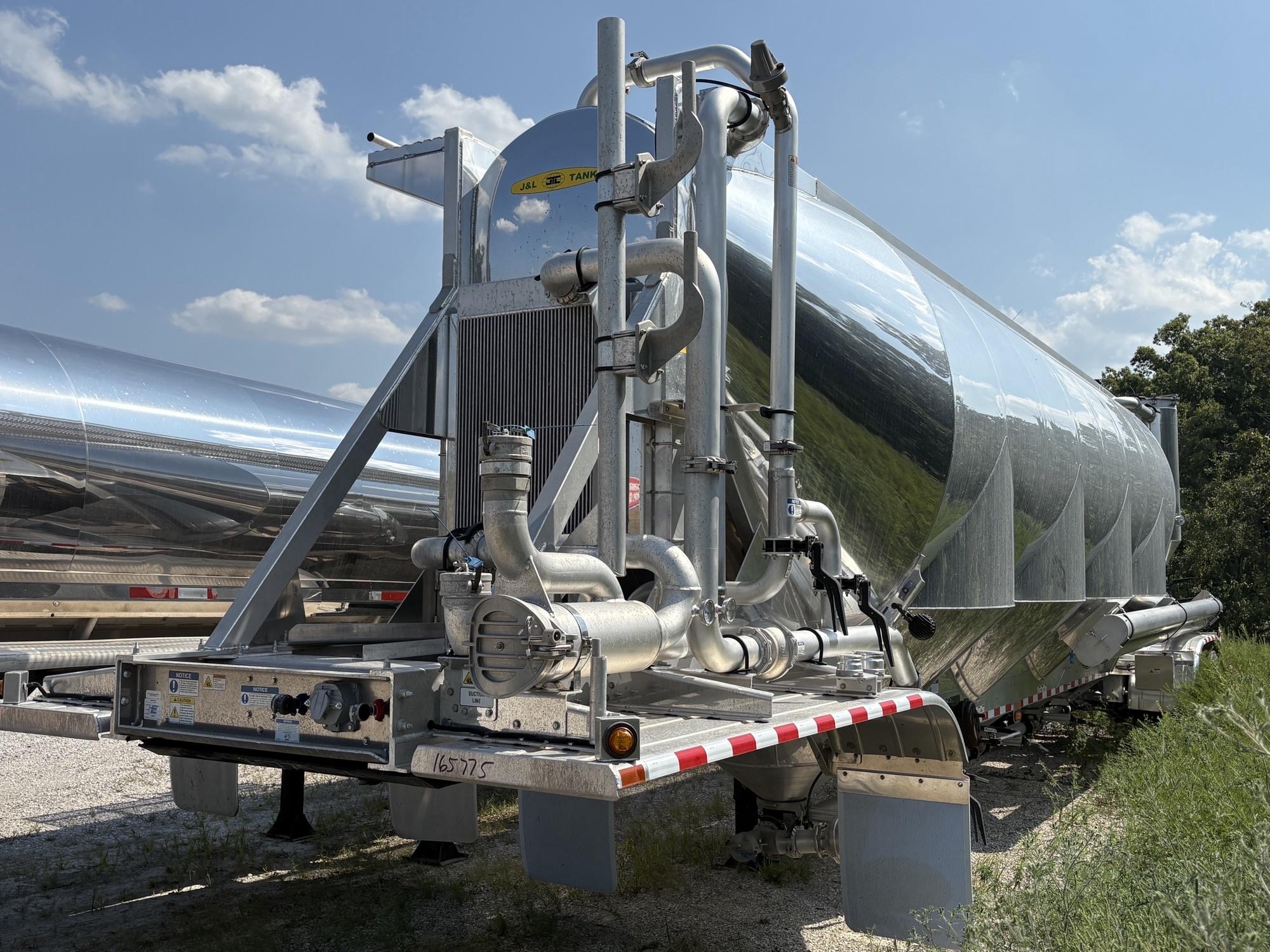 2026 J&L VAC TRAILER