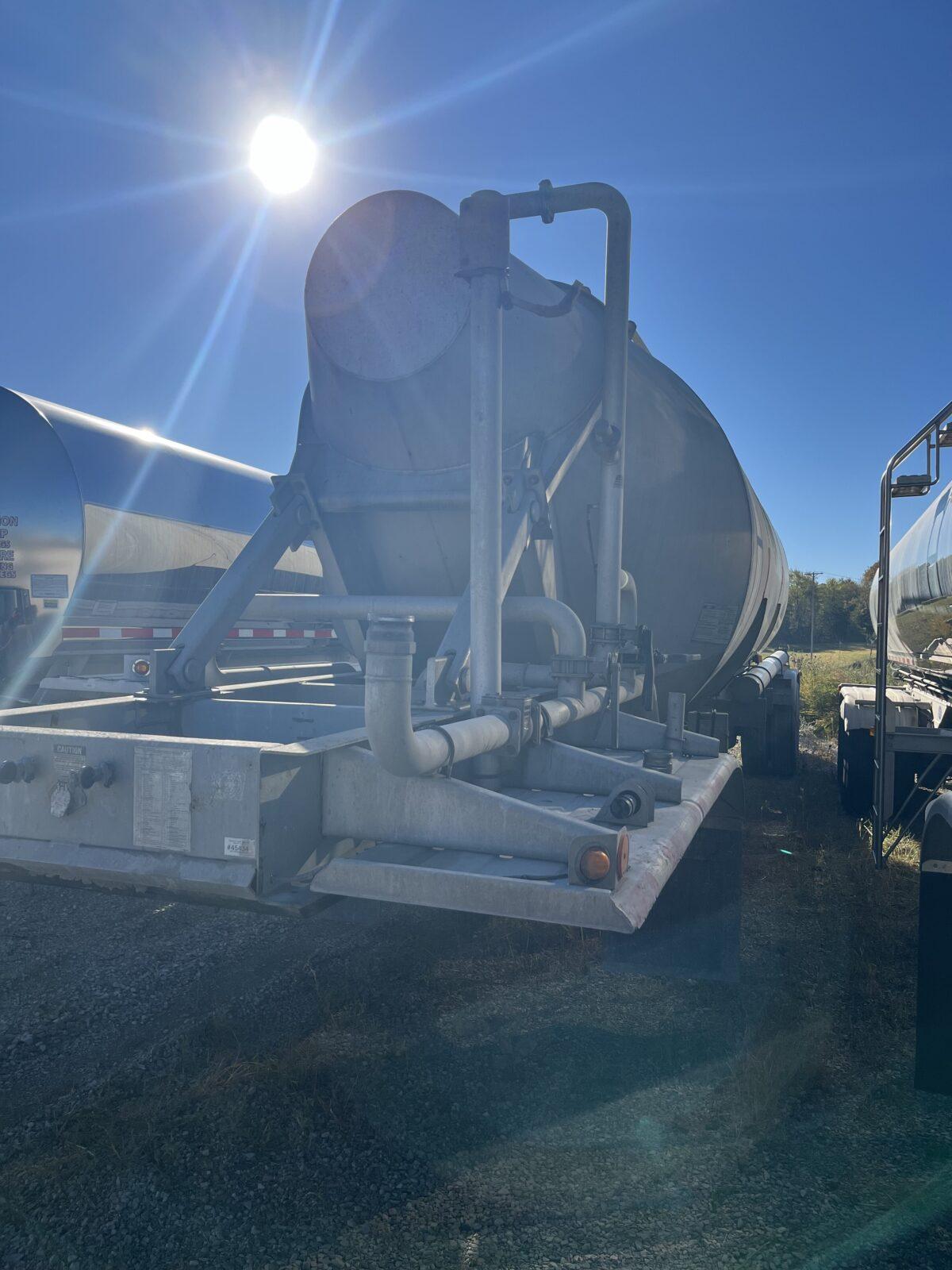 2011 VANTAGE 1000 CUBE DRY BULK A2837