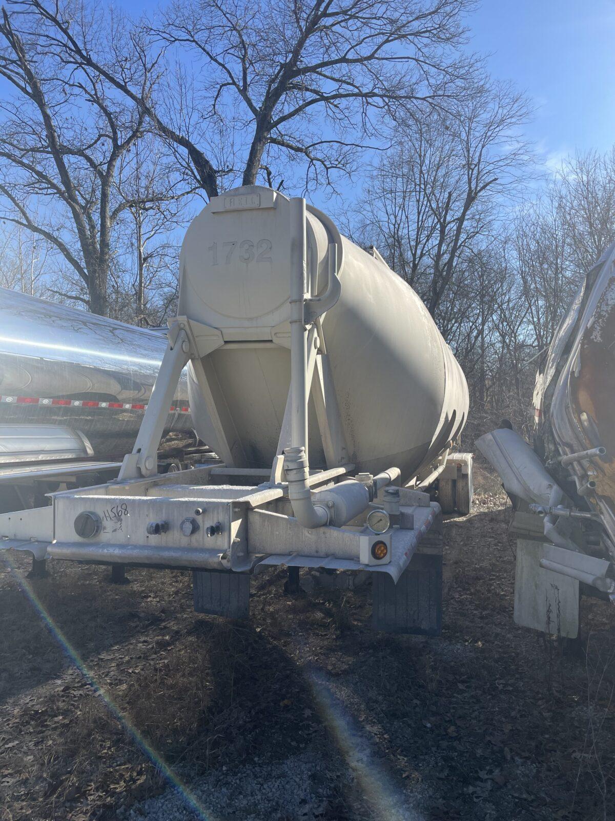 2007 HEIL 1240 CUBE DRY BULK  11568