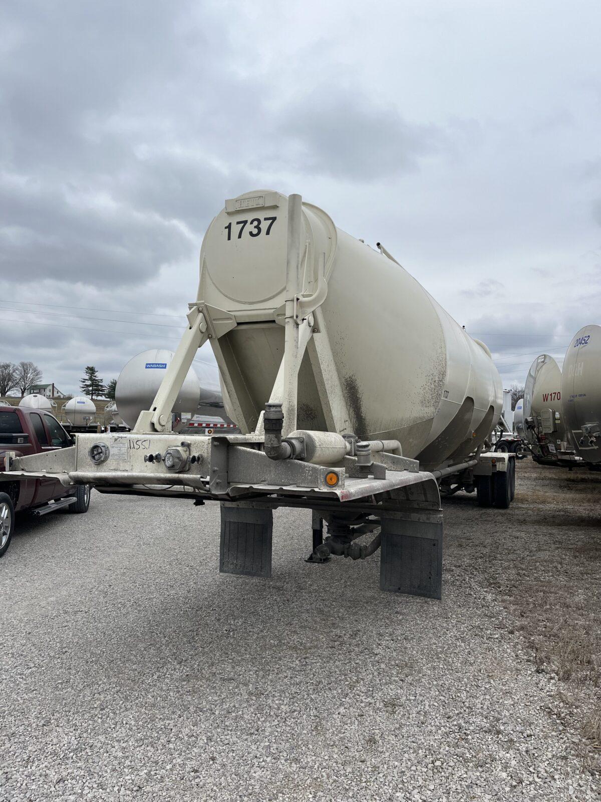 2007 HEIL 1240 CUBE DRY BULK  11551