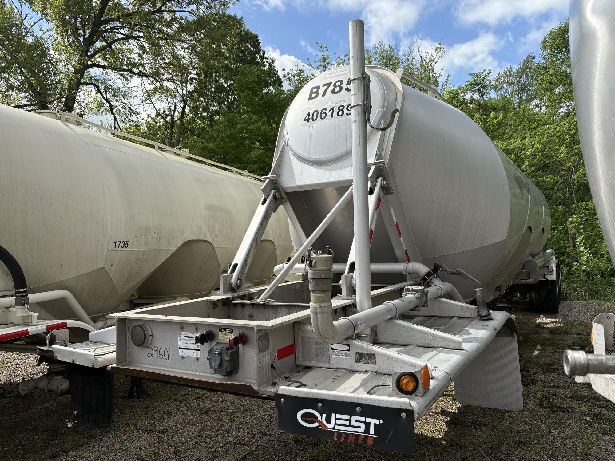 2006 POLAR 1200 CUBE DRY BULK  29601