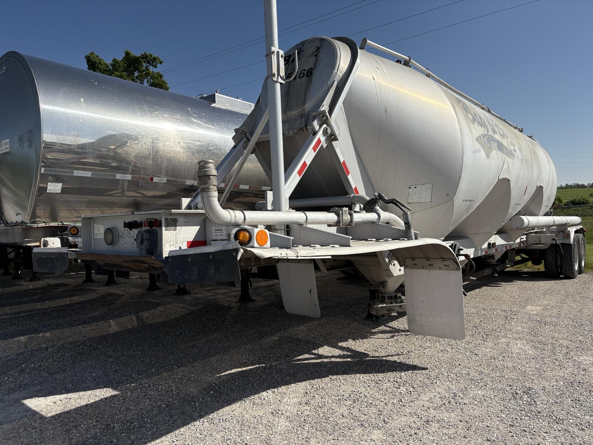 2005 POLAR 1000 CUBE DRY BULK  28782
