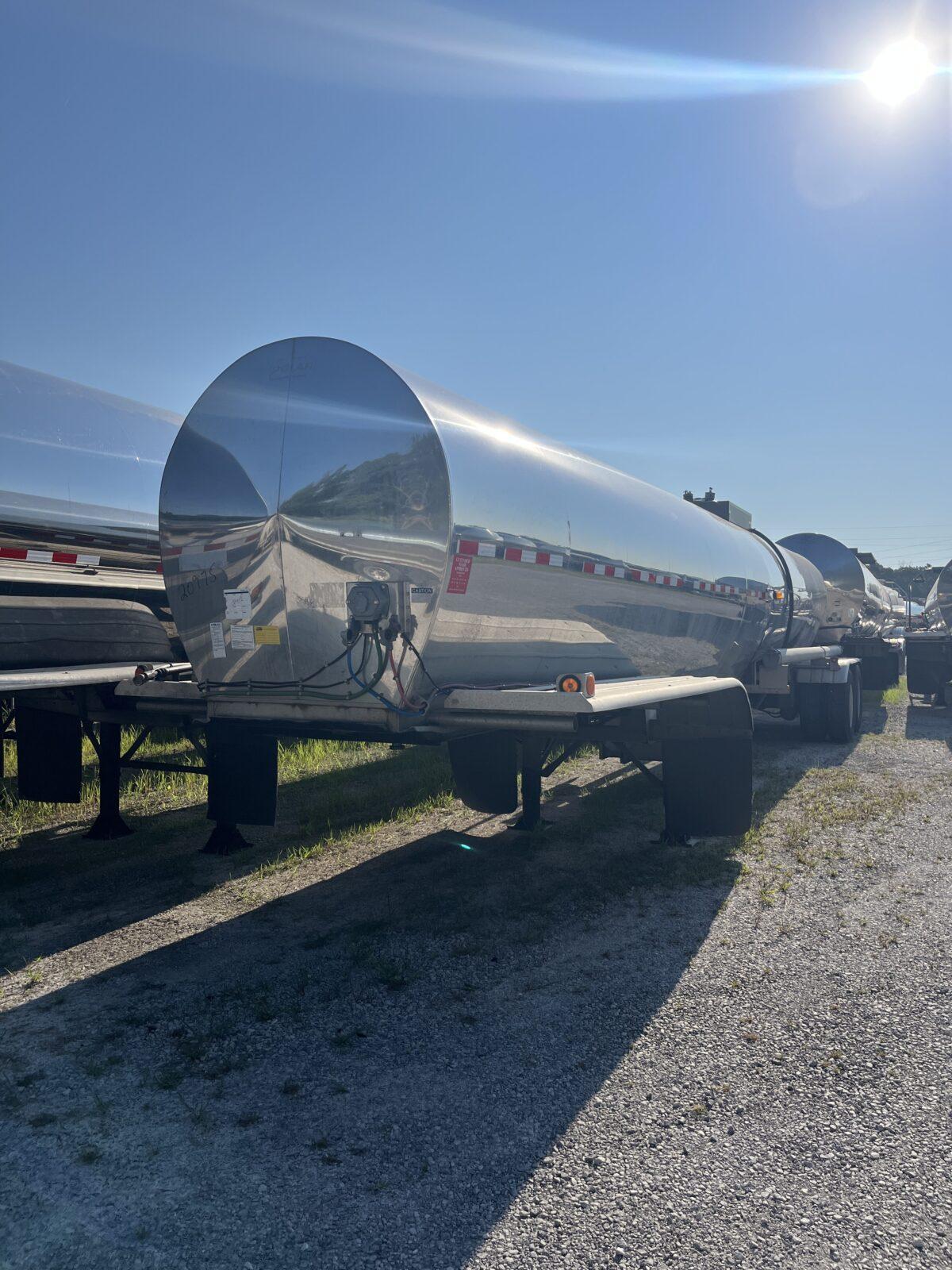 1999 POLAR 5200 GALLON DOUBLE CONICAL FOOD GRADE 20975