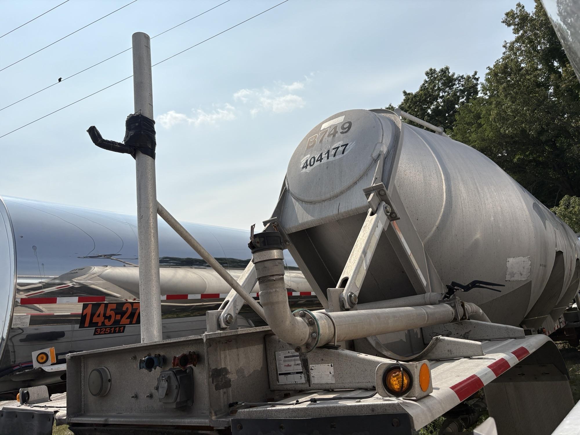 2004 POLAR 1000 CUBE DRY BULK  27369