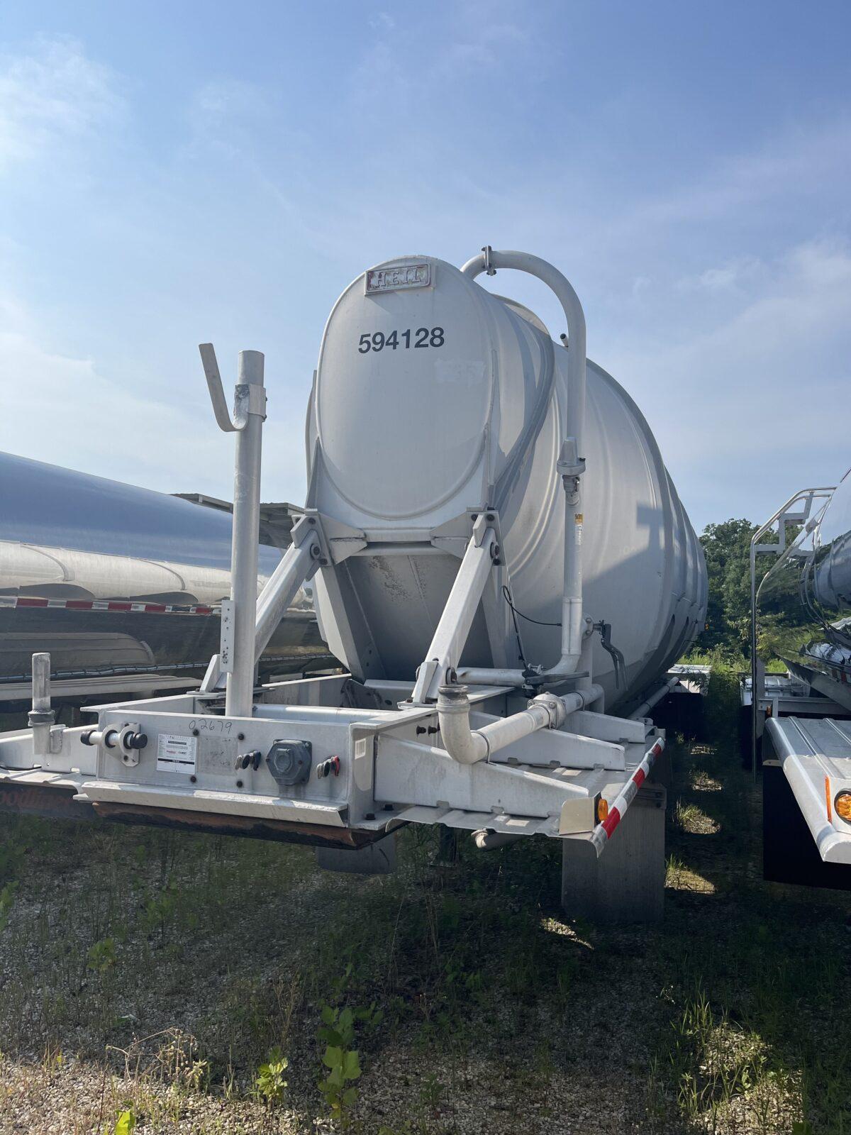 1994 HEIL 1600 CUBE FOOD GRADE DRY BULK  2679