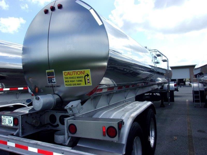 2004 WALKER 6200 GALLON 3A SANITARY TRANSPORT  36662