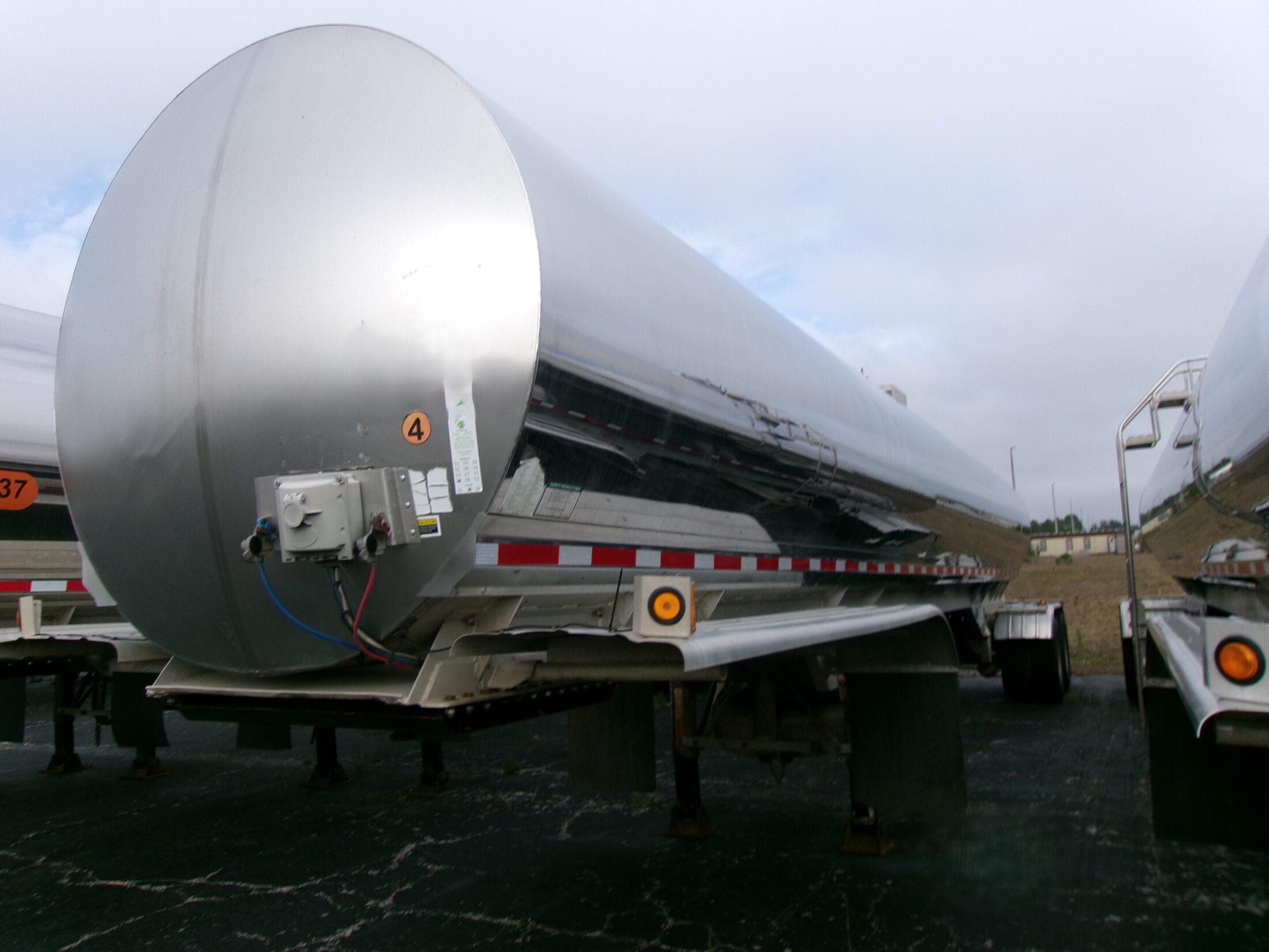 2011 WALKER 6200 GALLON 3A SANITARY TRANSPORT  41289