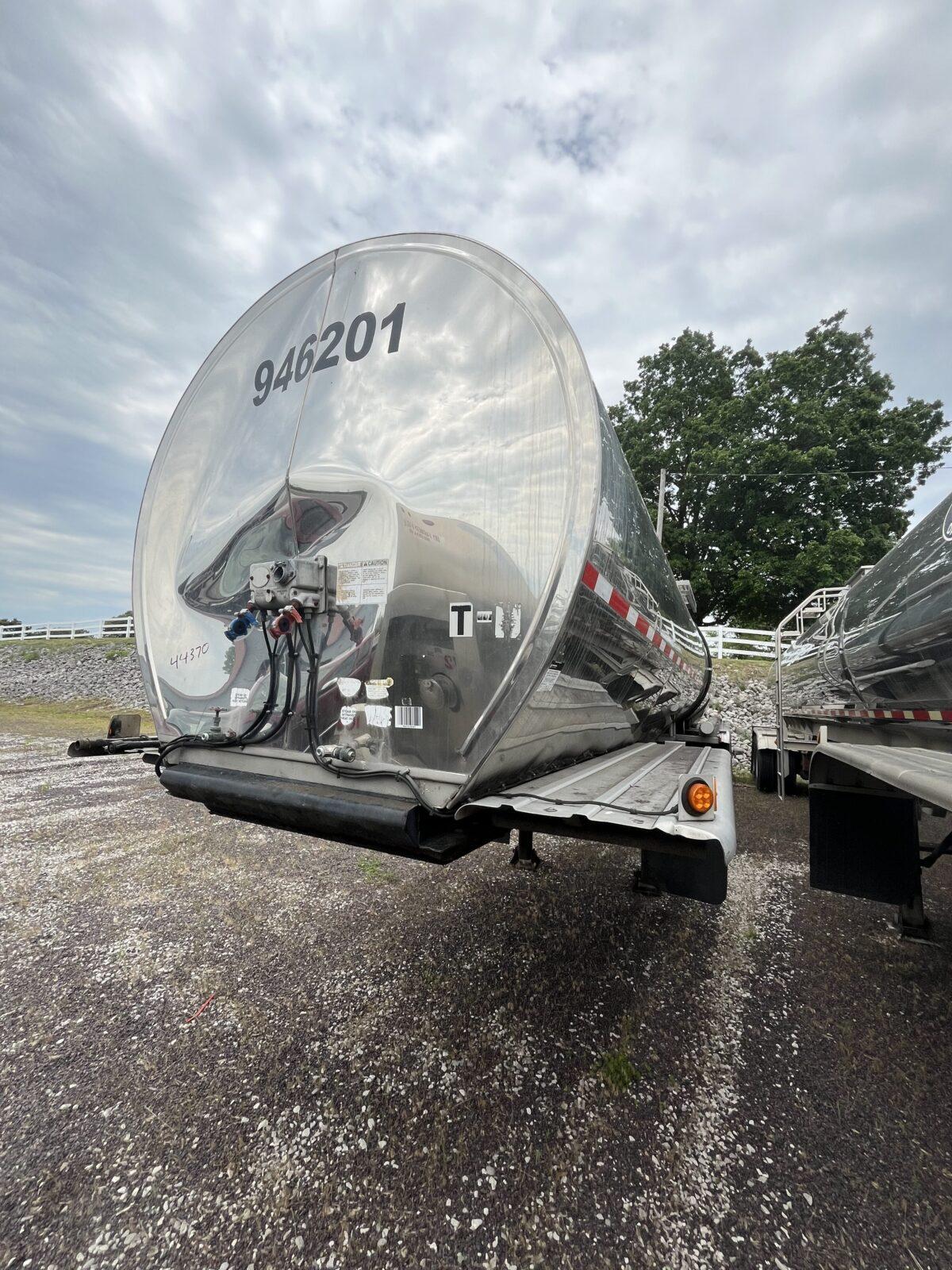 1994 BARBEL 6200 GALLLON FOOD GRADE  44370