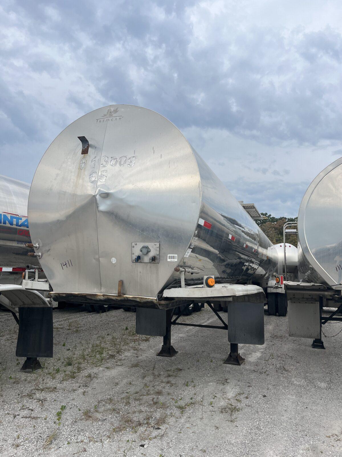 1998 TREMCAR 6700 GALLON FOOD GRADE  1411