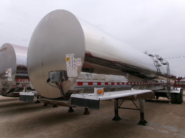 2017 WALKER 6700 GALLON 3A SANITARY TRANSPORT  48984