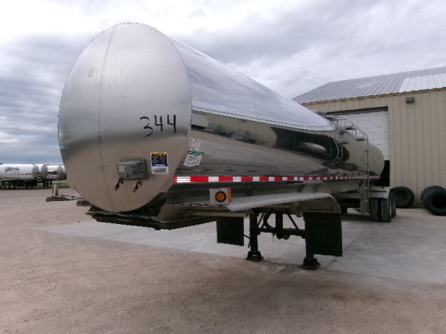 2003 WALKER 6500 GALLON 3A SANITARY TRANSPORT  35836