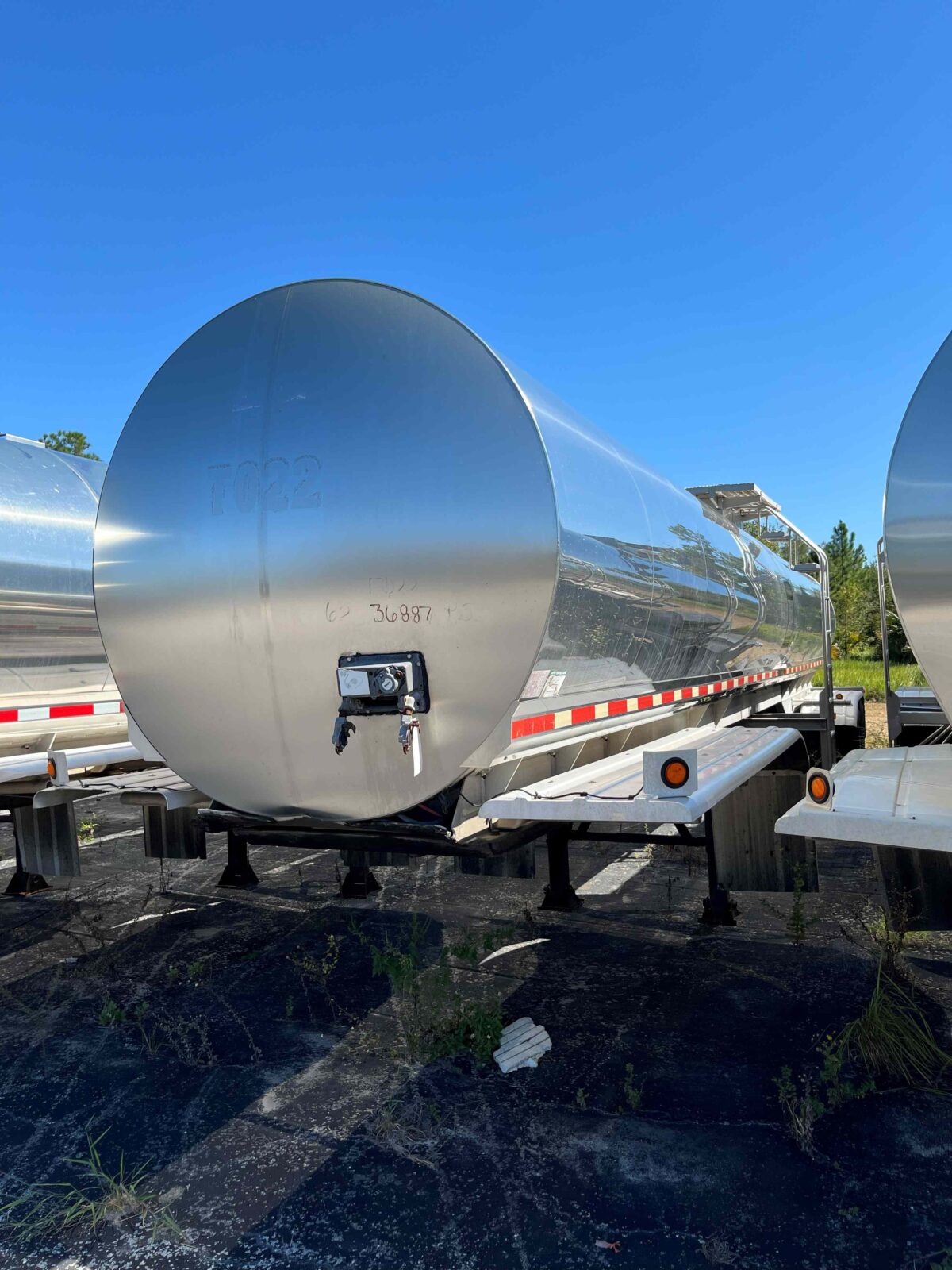 2004 WALKER 6200 GALLON 3A SANITARY TRANSPORT  36887