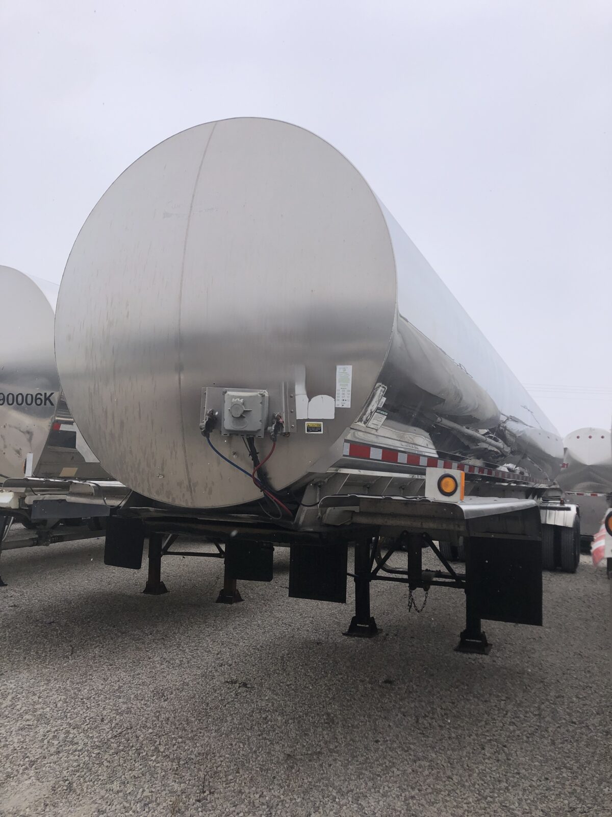 2005 WALKER 6800 GALLON 3A SANITARY TRANSPORT  37151