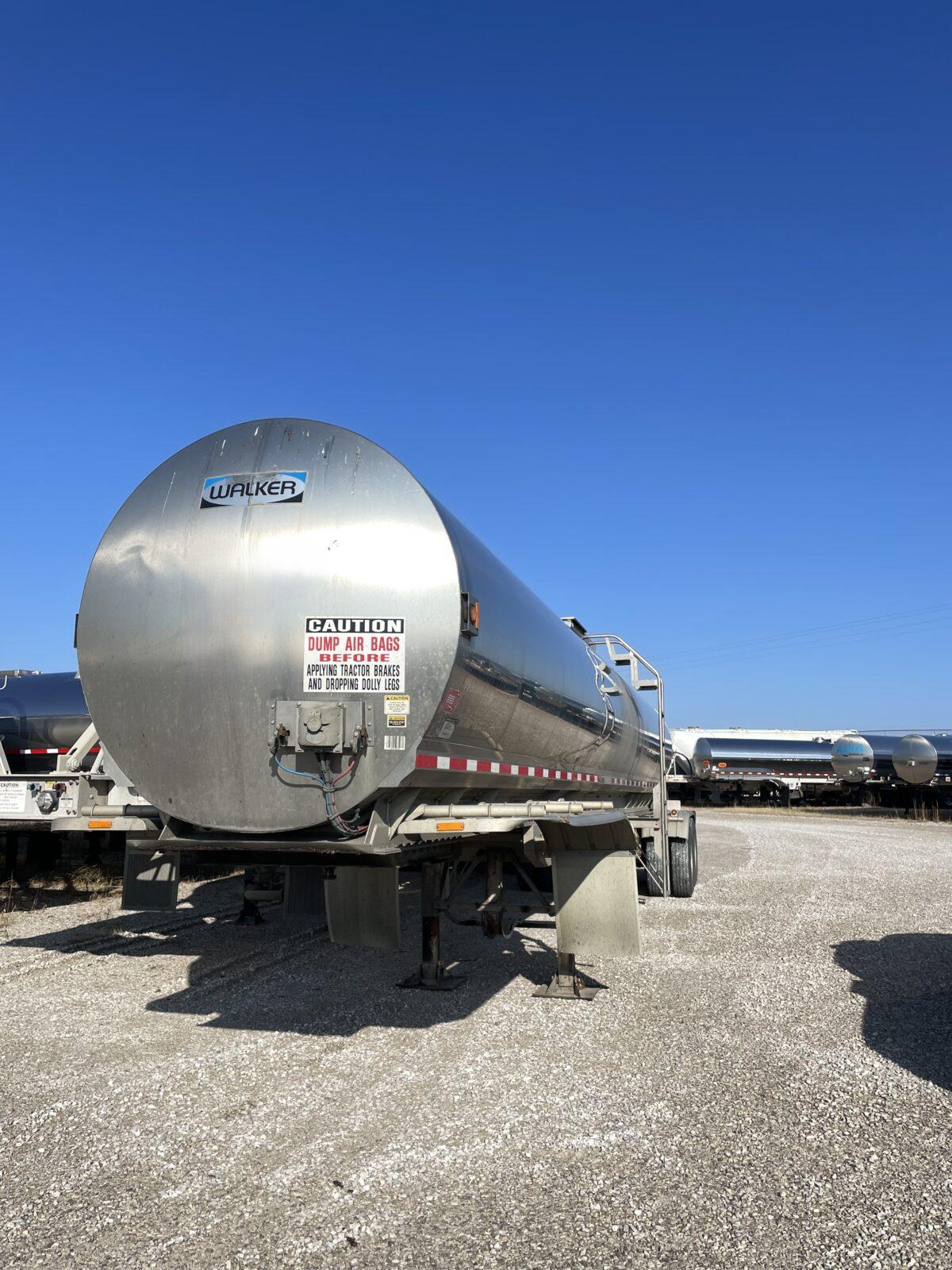 2015 WALKER 6250 GALLON 3A SANITARY TRANSPORT  46005