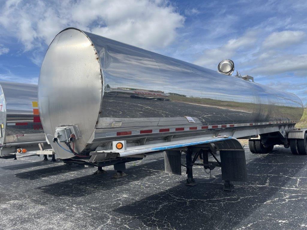 2011 WALKER 7000 GALLON 3A SANITARY TRANSPORT 42185