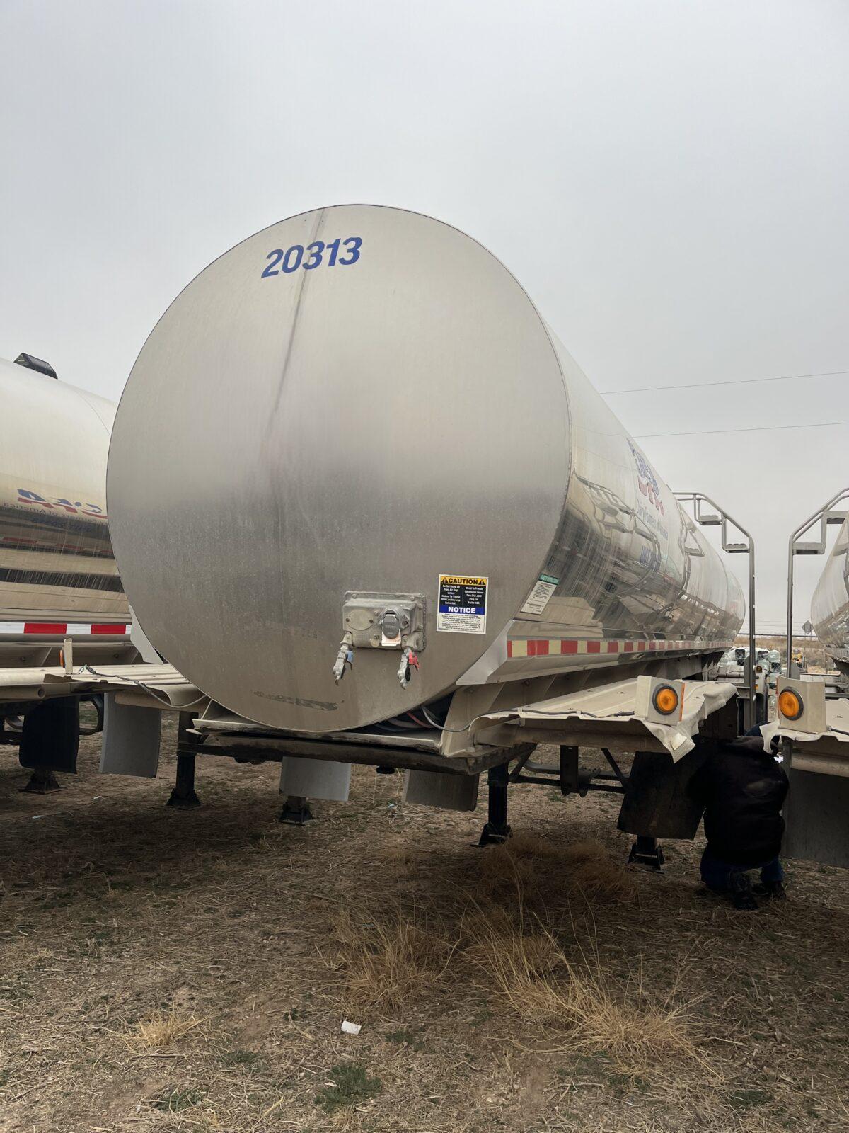 2003 WALKER 6500 GALLON 3A SANITARY TRANSPORT   TTT-35538
