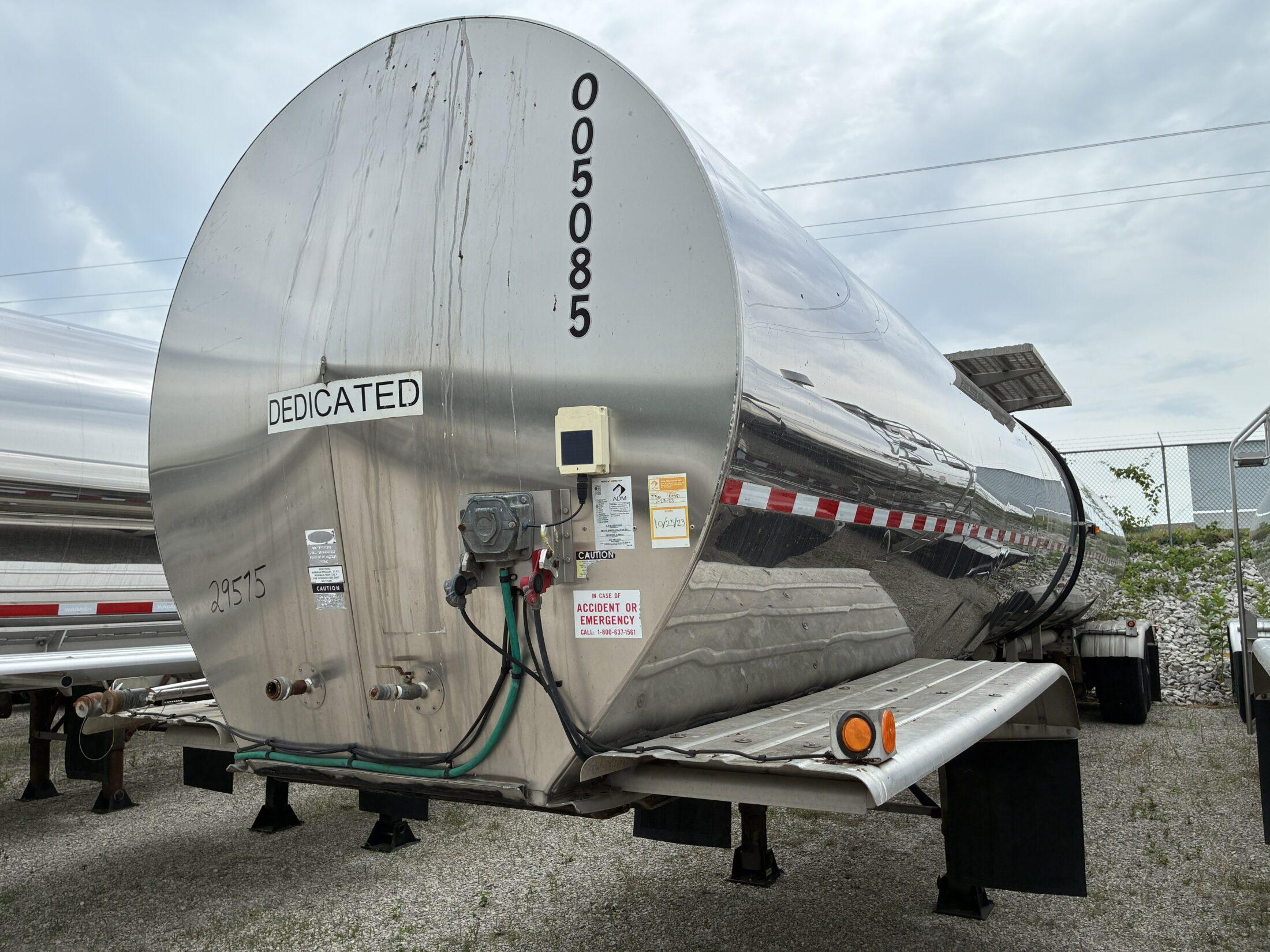 2006 POLAR 7000 GALLON FOOD GRADE TRANSPORT   29575