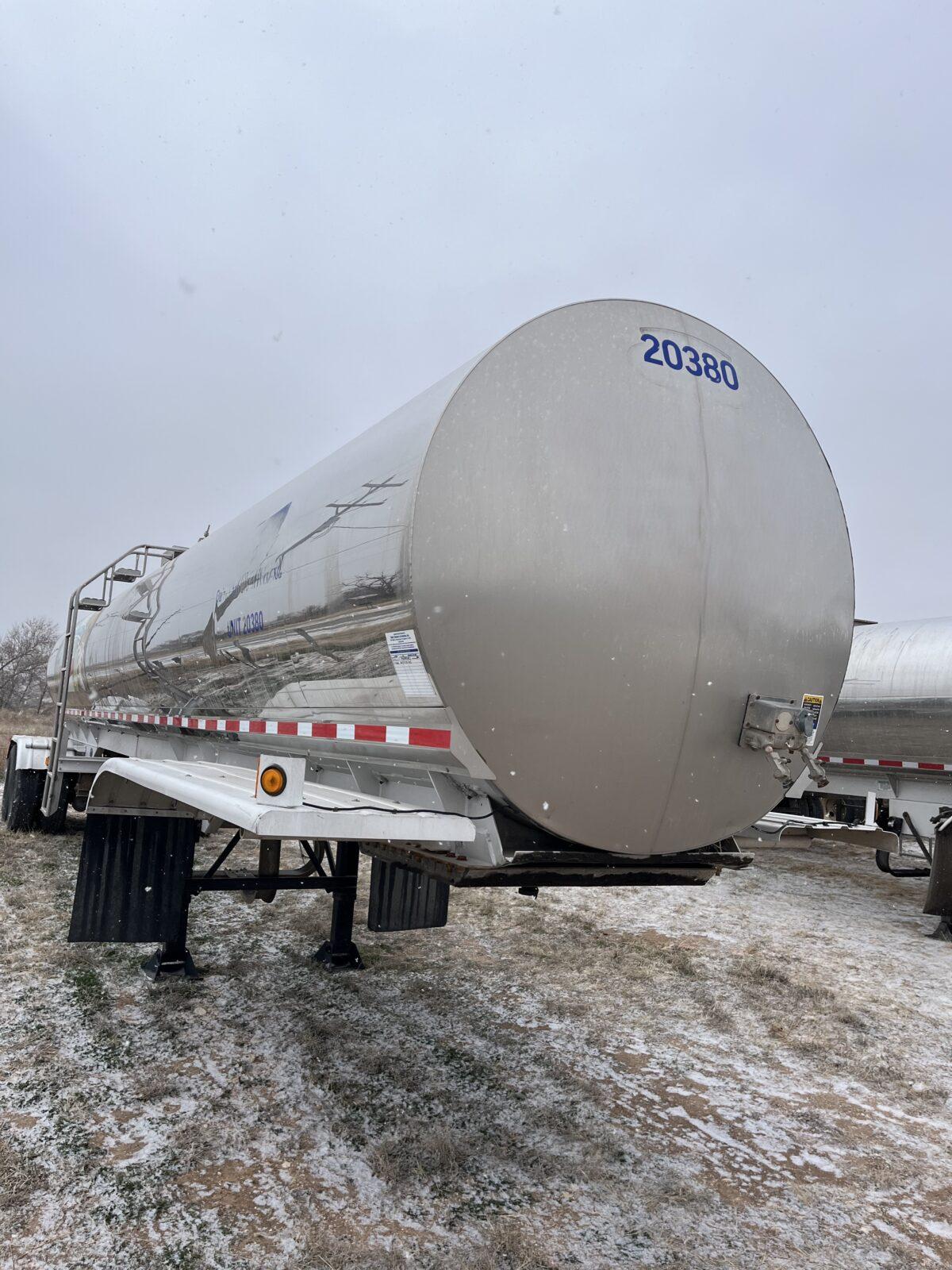 2003 WALKER 6500 GALLON 3A SANITARY TRANSPORT   TTT-35834