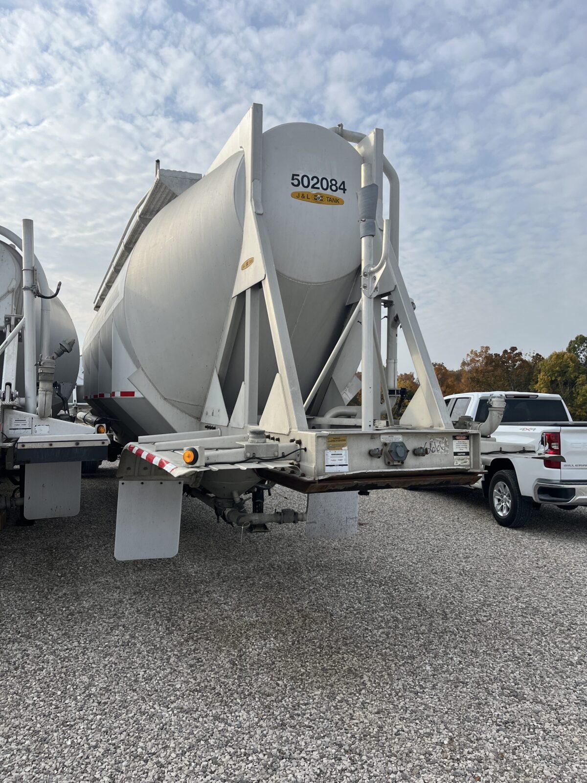 2002 HEIL 2000 CUBE FOOD GRADE DRY BULK    6660