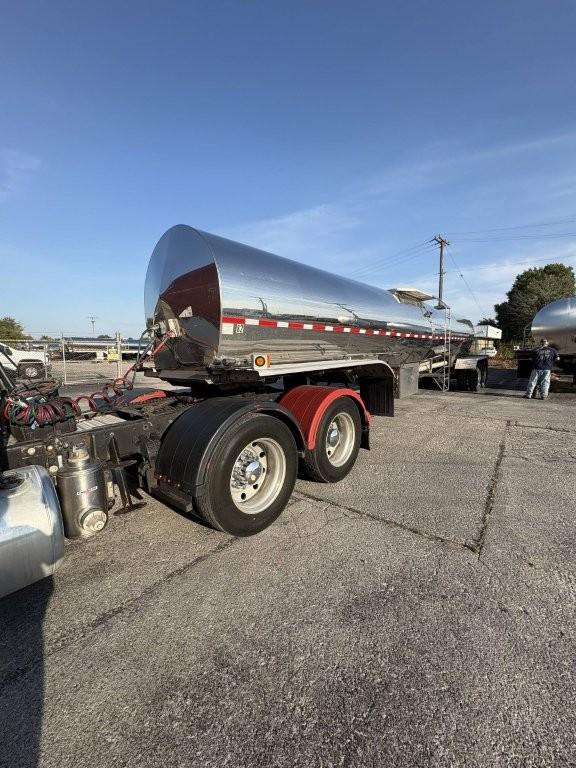 1994 STE 5000 GALLON FOOD GRADE DOUBLE CONICAL  STE-6575