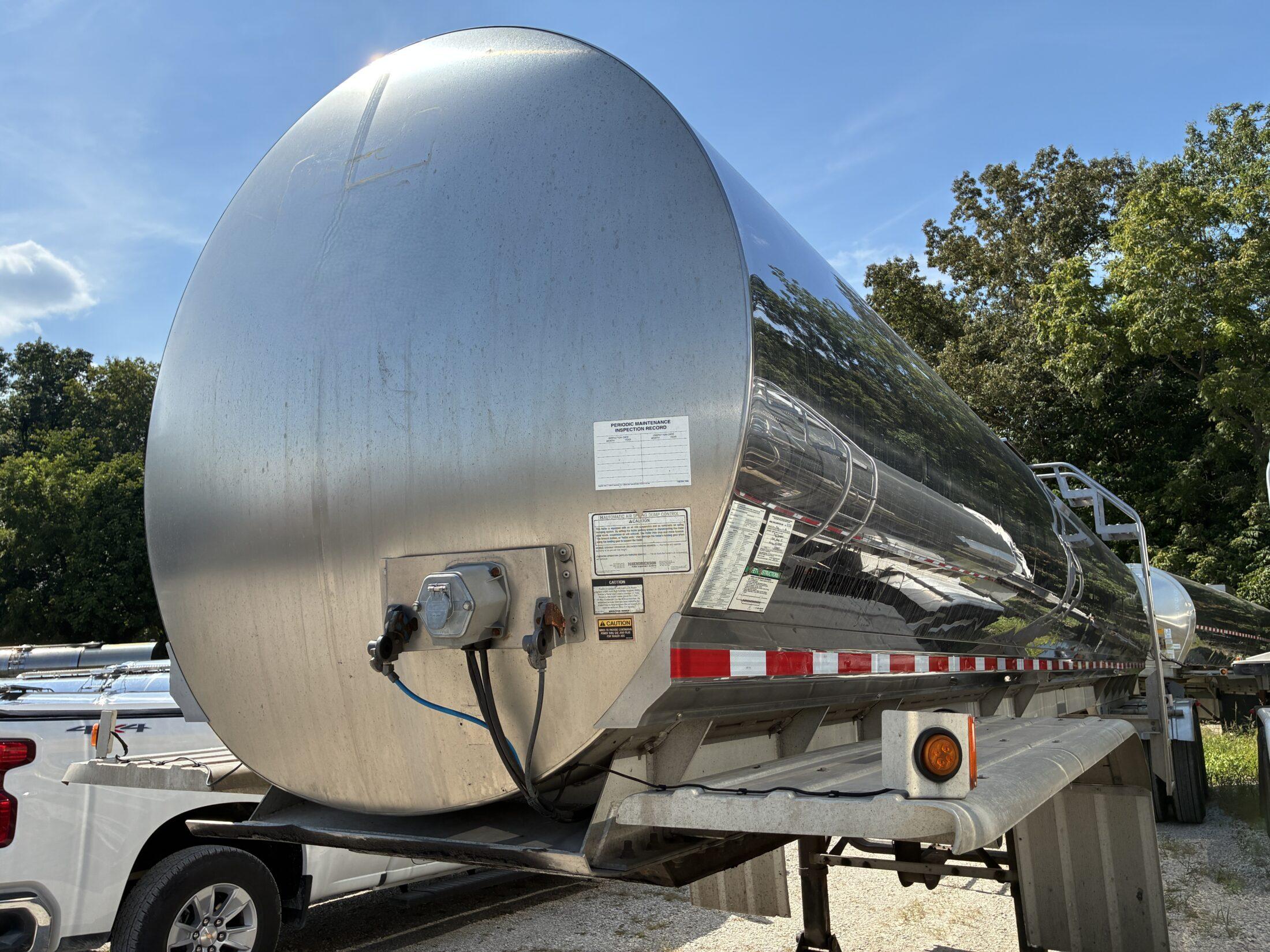 2015 WALKER 6250 GALLON 3A SANITARY TRANSPORT  47087